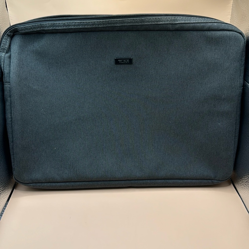 Tumi laptop case